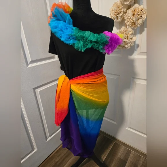 Queen of Sparkles Black Tee with Rainbow Accents - Picture 9 of 9